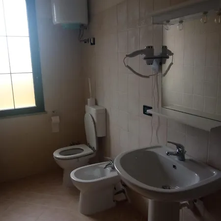 مزرعة للإقامة Agriturismo La Figarola