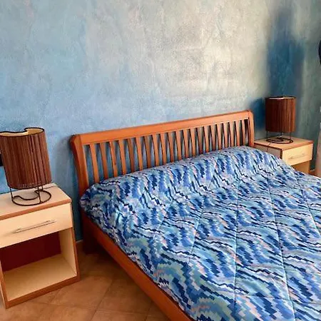 Agriturismo La Figarola مزرعة للإقامة *